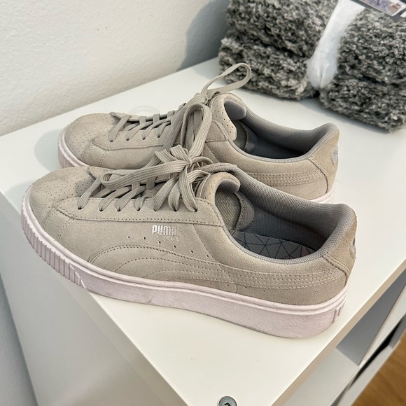 Suede Puma Sneakers - Picture 2 of 3